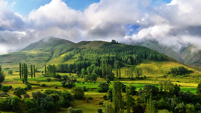 Green Mountain Valley Desktop Background