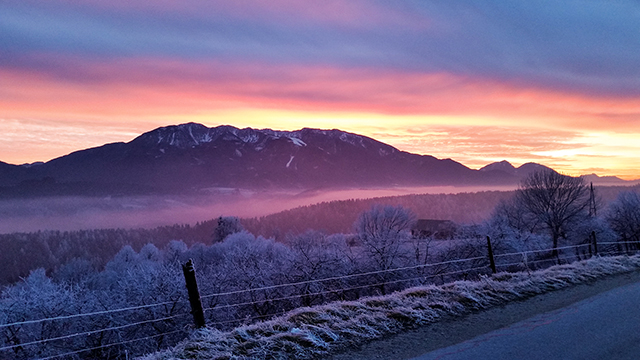 Peca Mountains Google Background