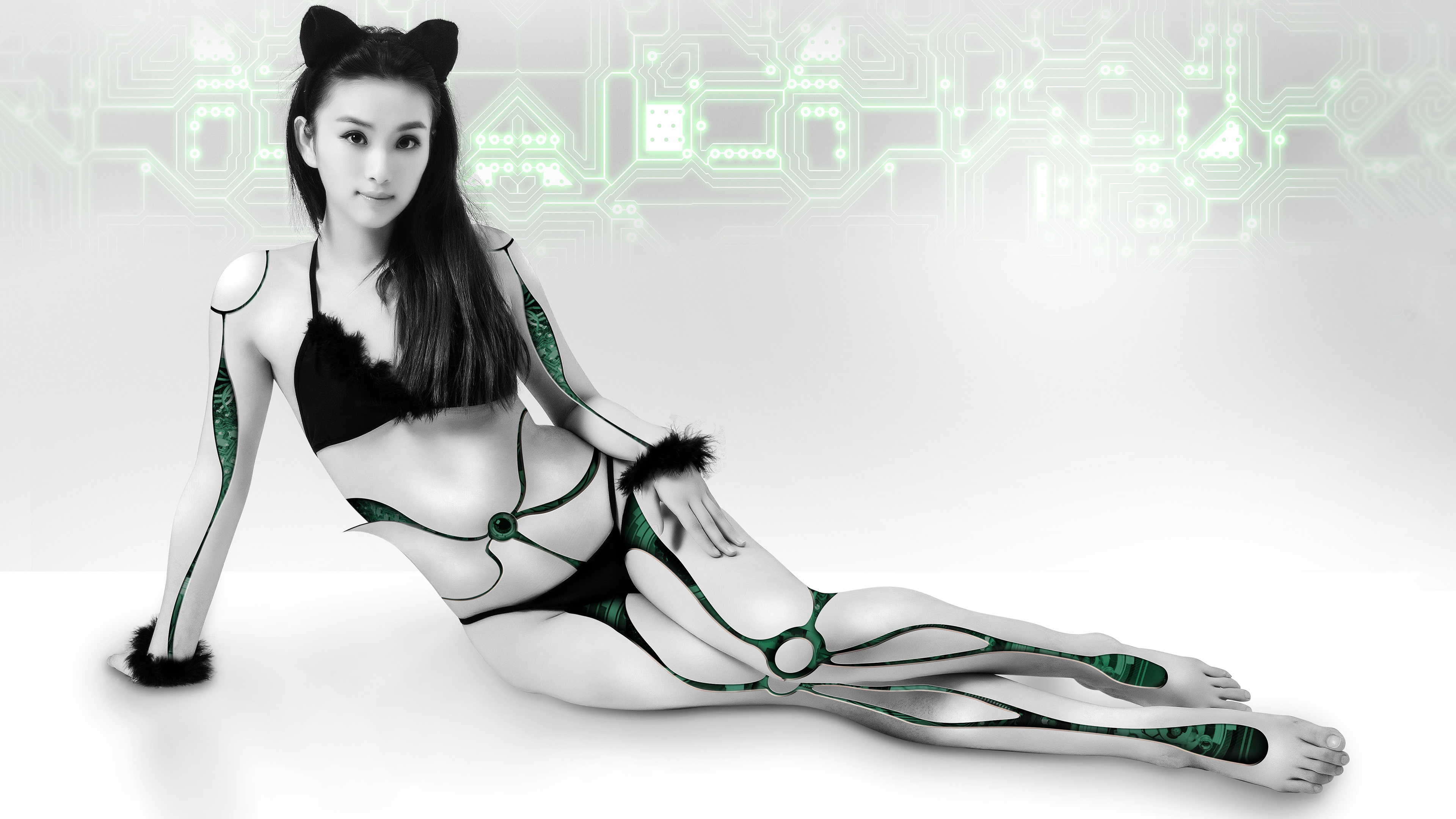 Bionic Catwoman 4K Wallpaper 3840 x 2160 px