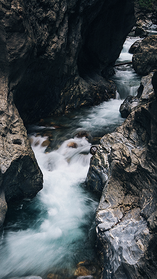 Rocky Creek Phone Wallpaper