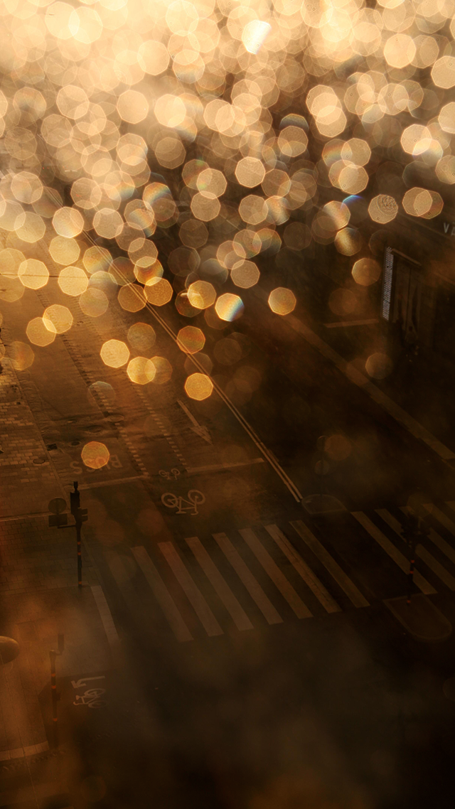 Foggy Street Home Screen Wallpaper.