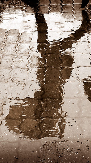 Rainy Day Home Screen and Lock Screen Wallpaper